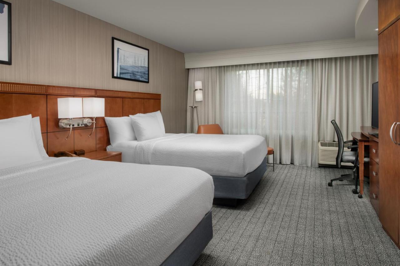 Hotel Courtyard By Marriott Seattle Kirkland Exterior foto